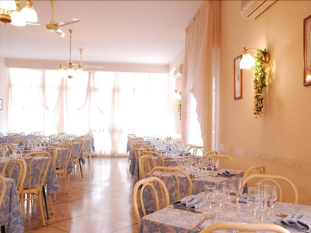 Hotel Veliero Rimini 3*,