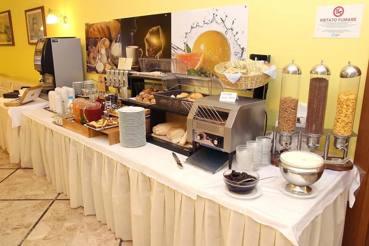 Hotel Veliero Rimini 3*,