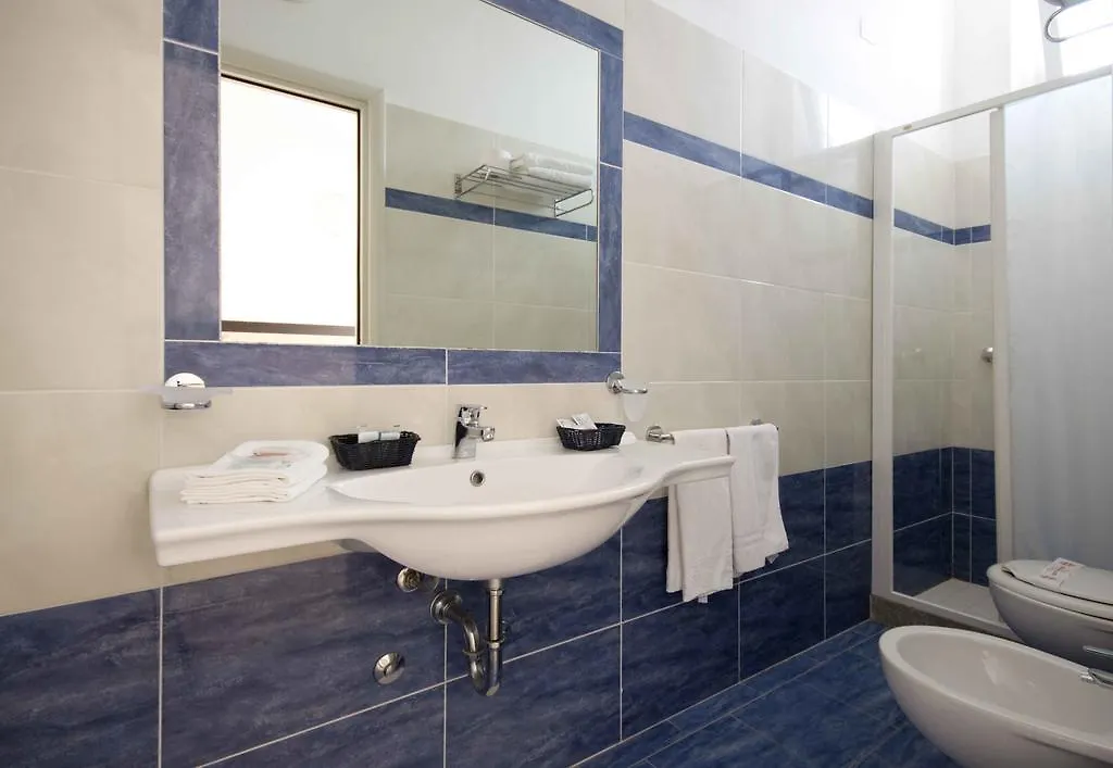 Hotel Veliero Rimini 3*,  Italy